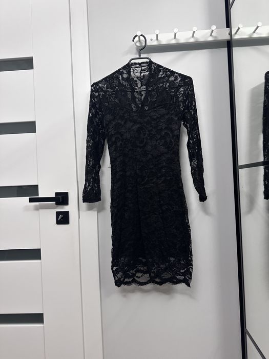 Czarna koronkowa sukienka Asos XS