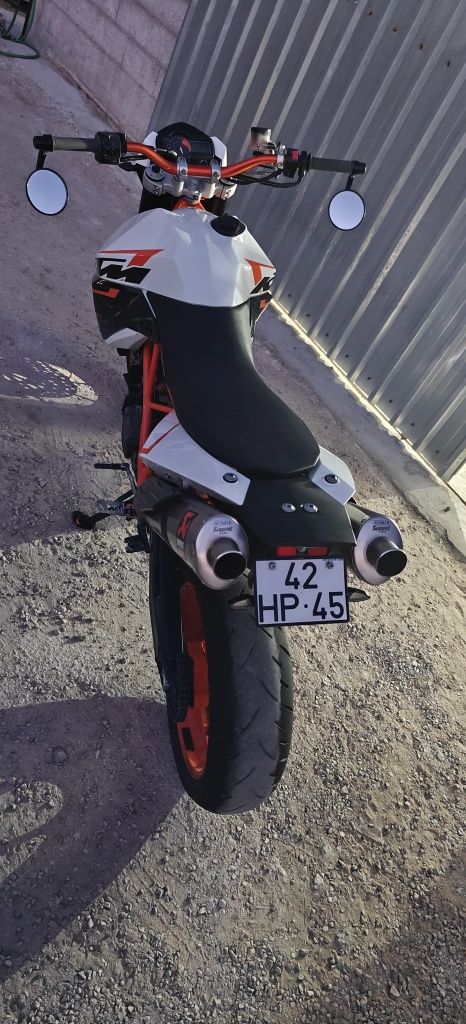 KTM 990 Supermoto R