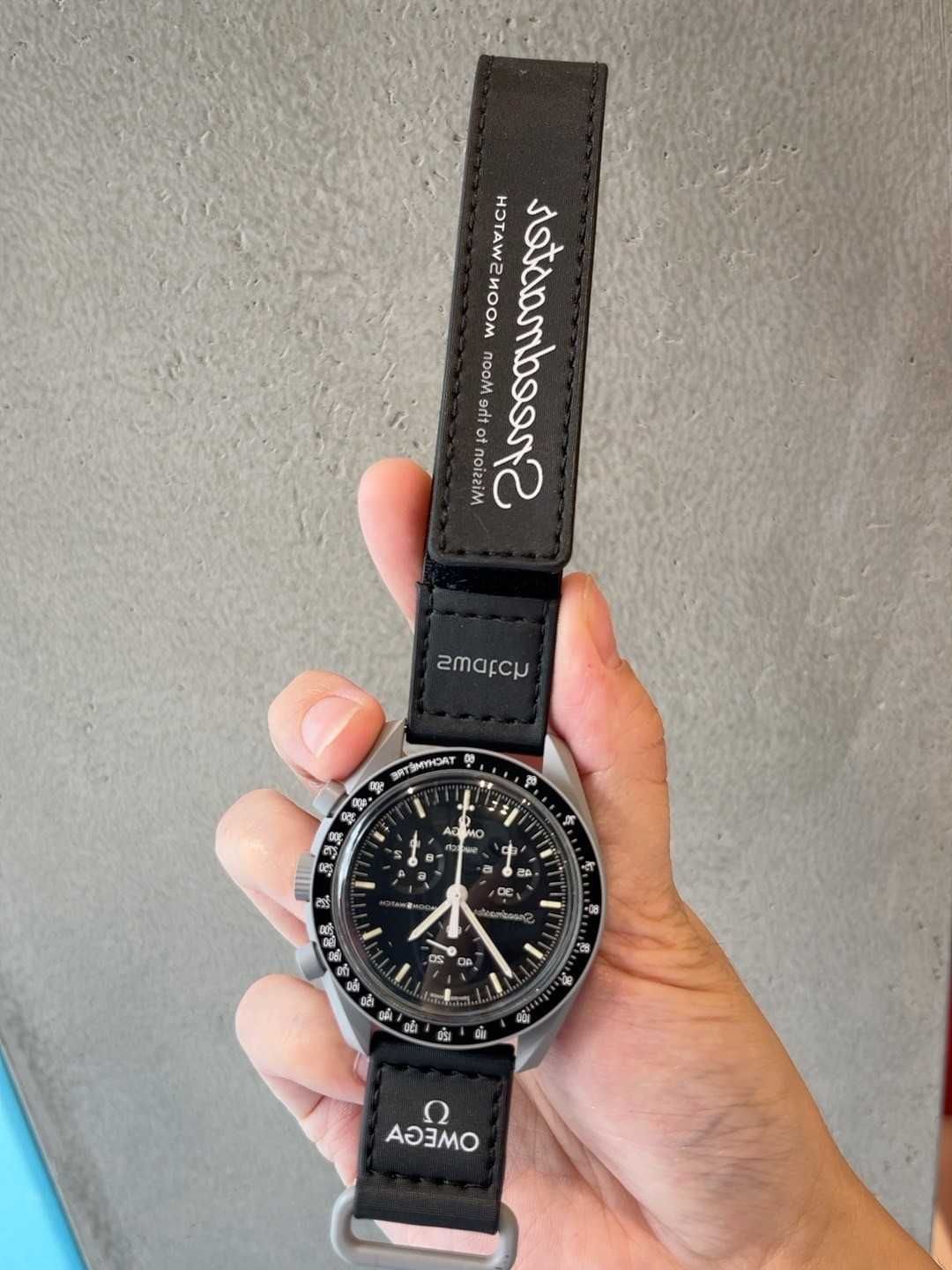Omega Swatch Księżyc SO33M100 - do codzienności