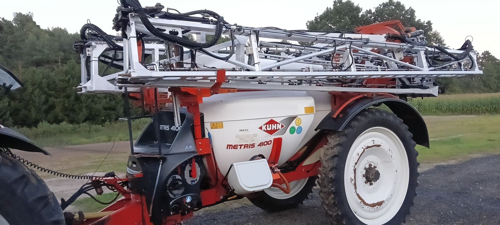 Opryskiwacz Kuhn Metris 4100 GPS os skrętna