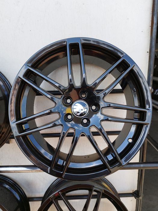 Felgi 19" 5x112 Et 35 8j Audi VW Skoda Seat