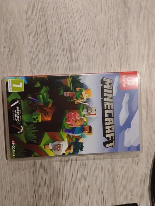 Nintendo Switch  plus gra Minecraft