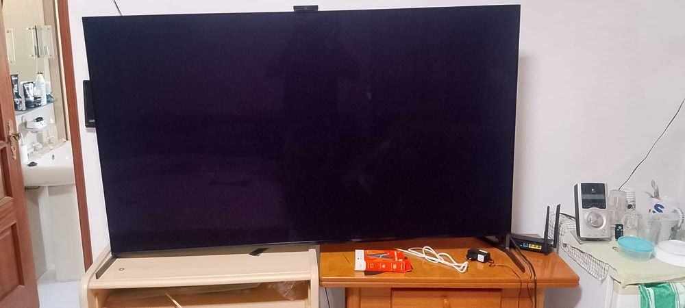 Vendo tv praticamente nova