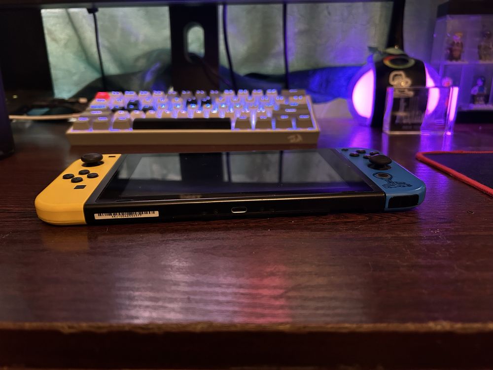 Nintendo switch fortnite + Nintendo pad pro + 6 gier