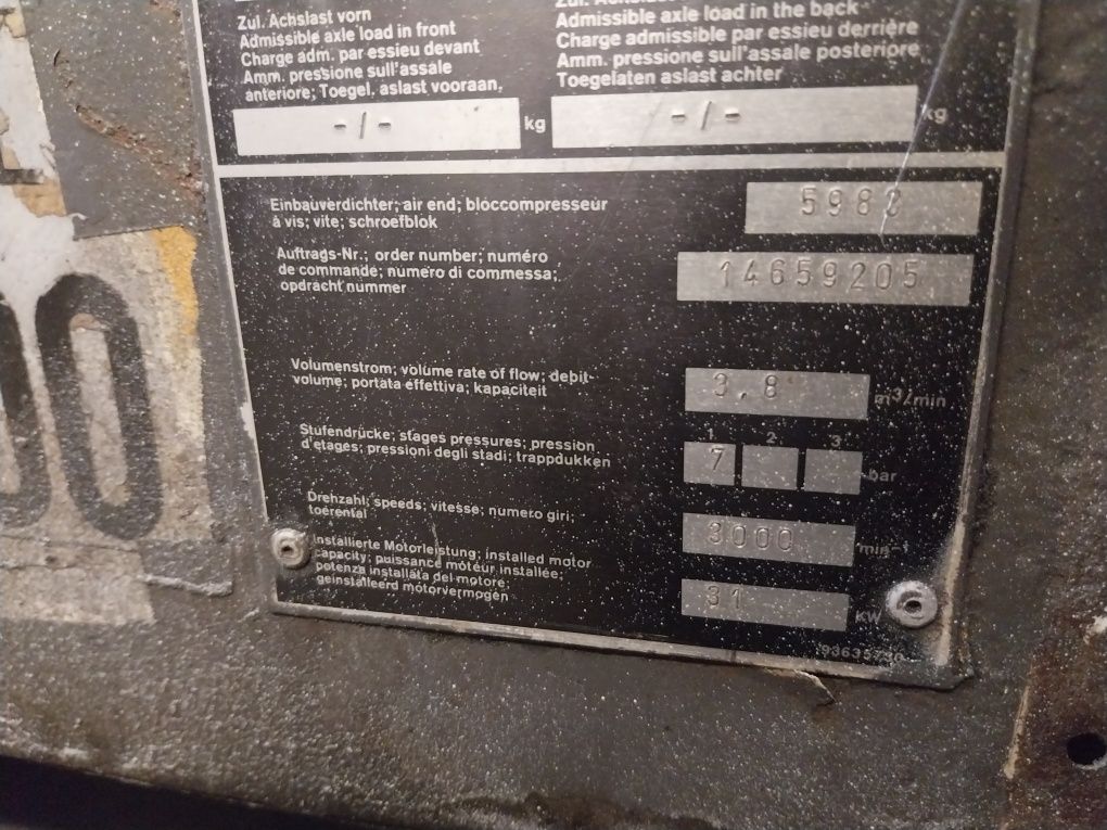 Kompresor sprężarka śrubowy DEMAG 3,8m3