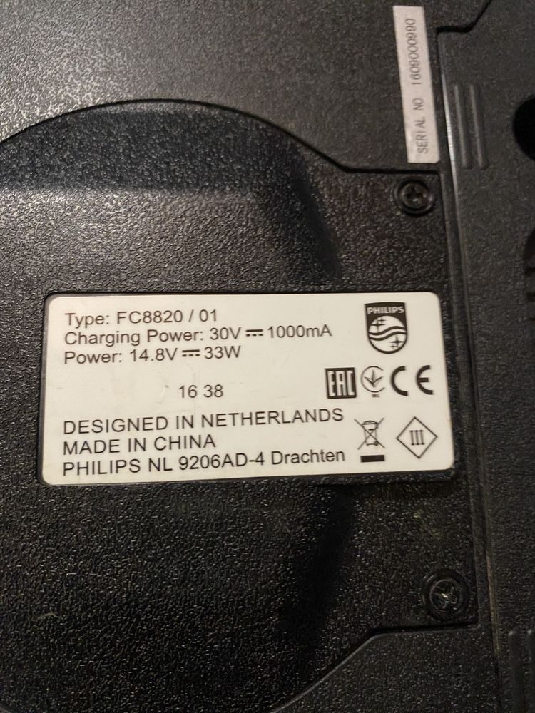 Odkurzacz Philips irobot model FC8820/01