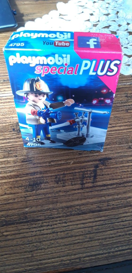 Playmobil SpecialPlus 4795 Strażak z sikawką