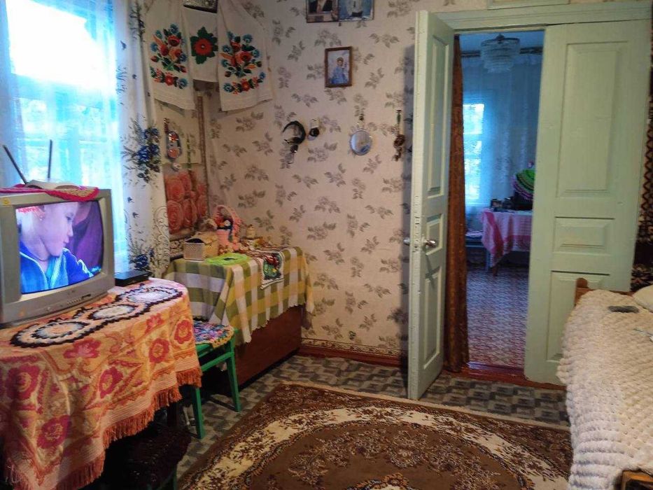 Будинок 70 кв.м на земли 12-ти соток у самому центрі Прибірська.