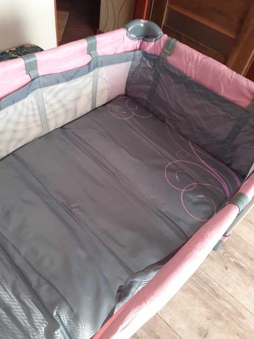 Łóżeczko turystyczne