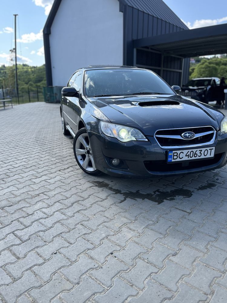 Продається автомобіль Subaru legacy