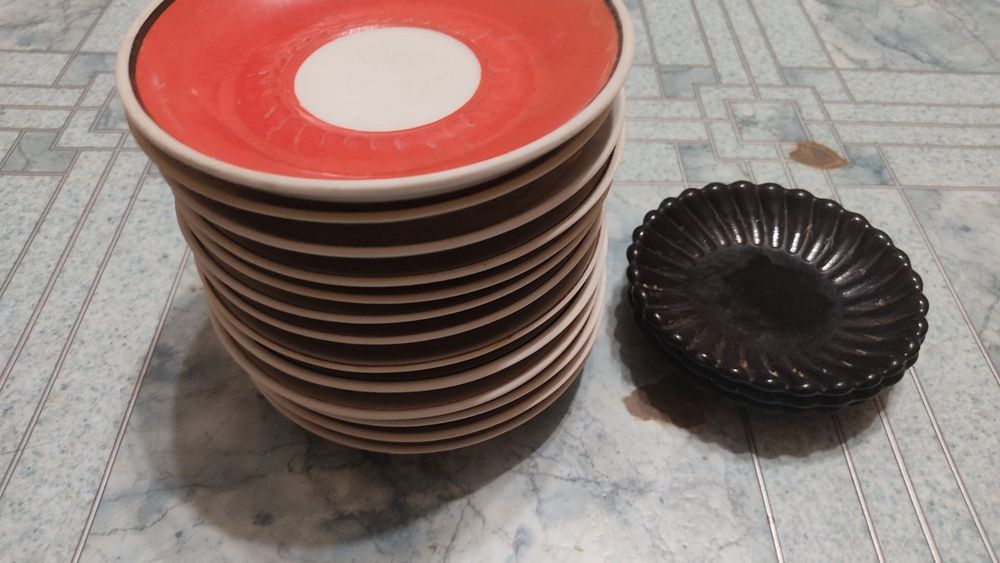 Блюдца - разные  -