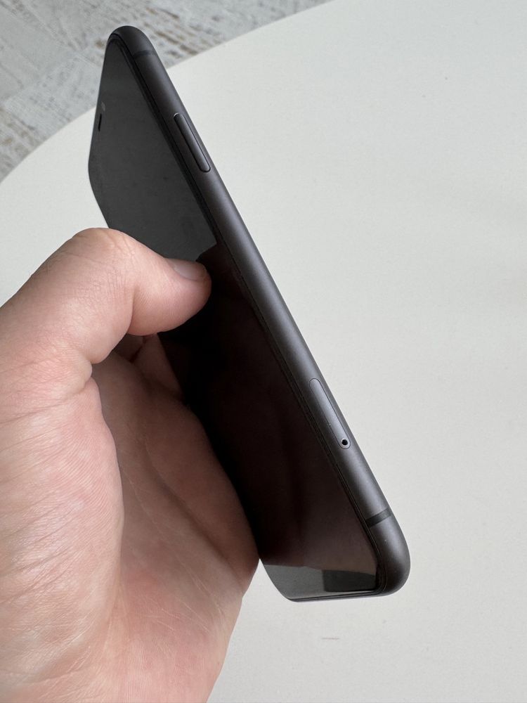 iPhone 11 64Gb Black iCloud lock