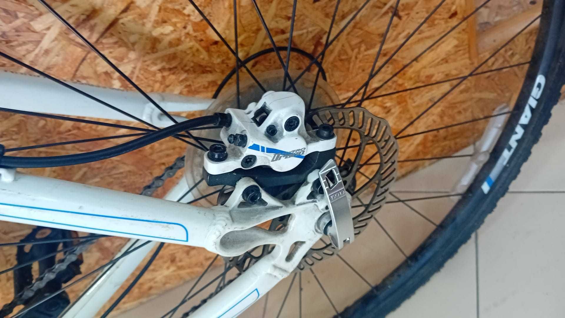 Bicicleta gravel / citadina Giant