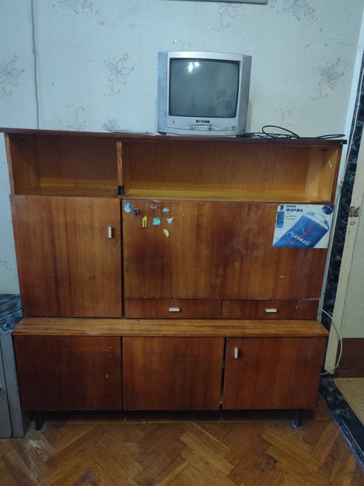Продам шкаф советский