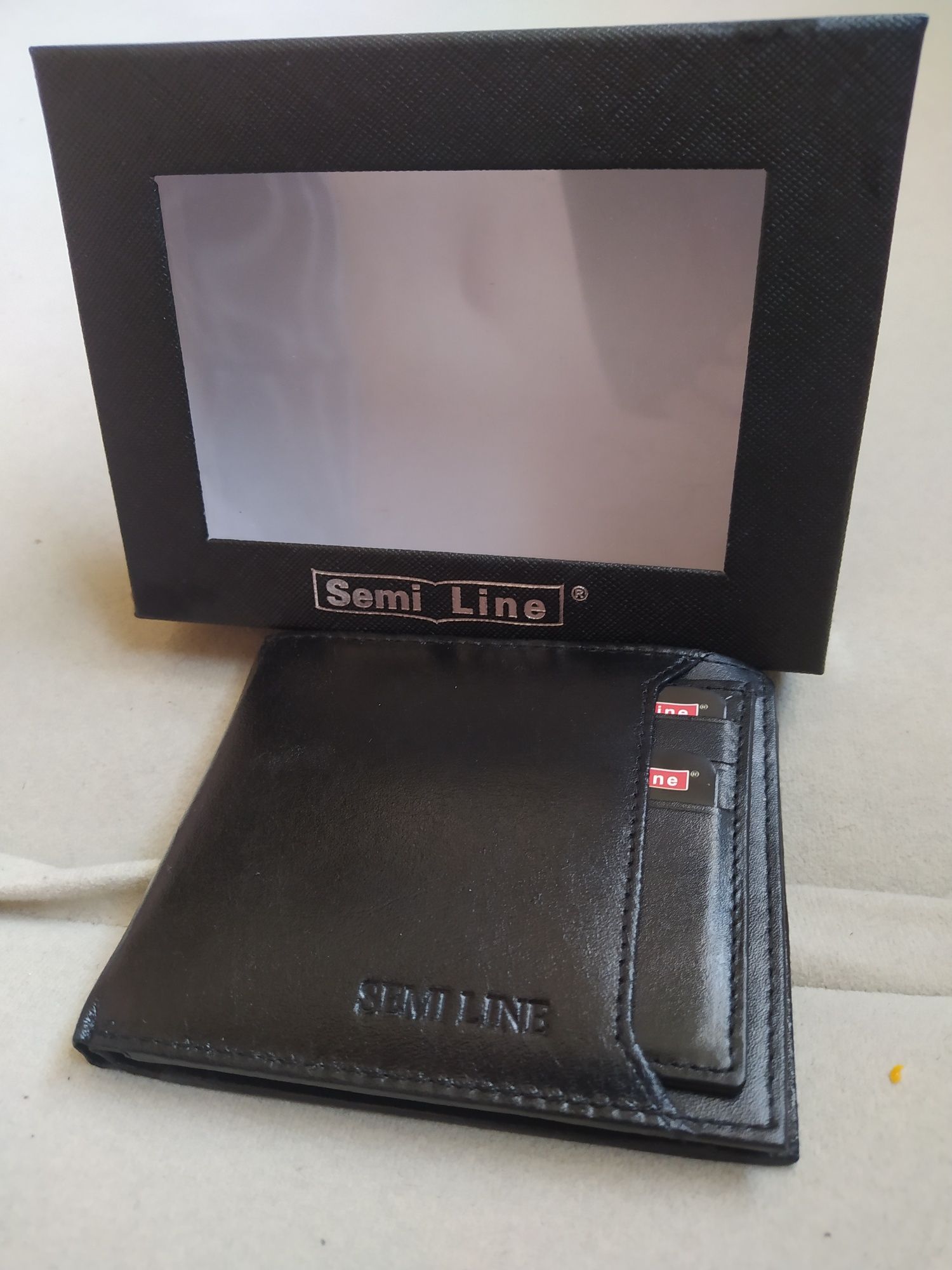 Portfel męski skórzany Semi Line - mały - RFID - czarny