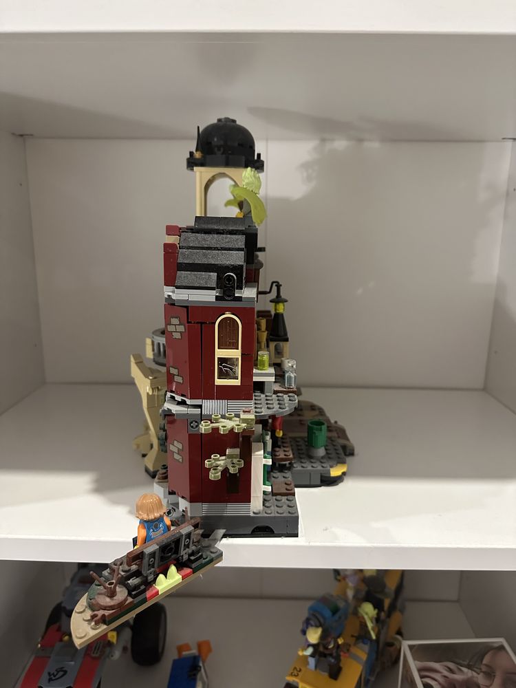 Lego hidden side newbury haunted high school