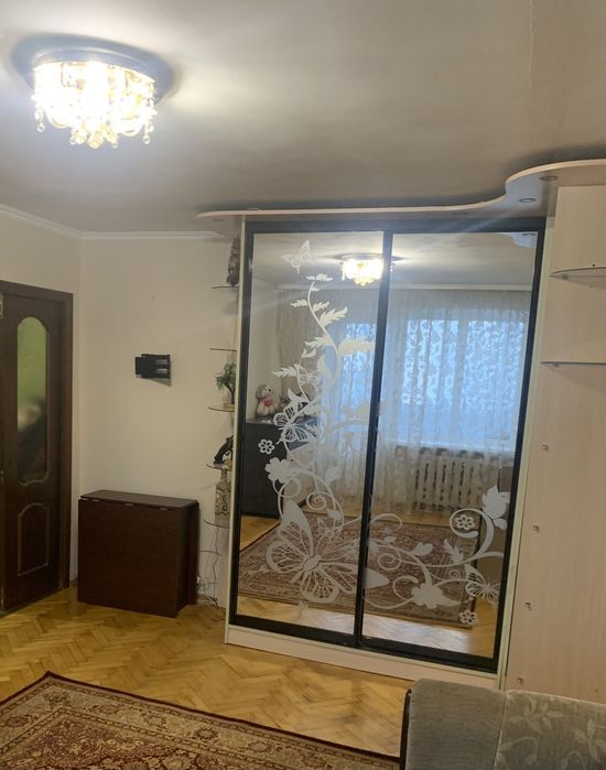 Довгострокова оренда 1-кімнатної квартири на Східному