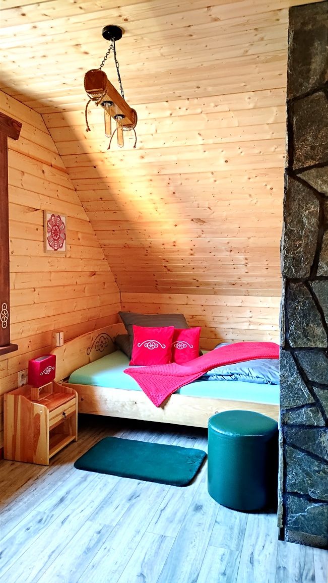 Domki Nad samą rzeką Sauna jacuzzi 8os. noclegi Brenna,Ustroń Beskidy