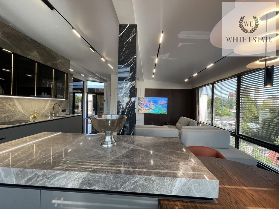 Пентхаус в центрі міста!