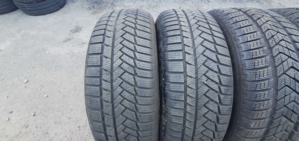Зимові шини 235 60 R18 Continental TS850P, Pirelli Scorpion Winter