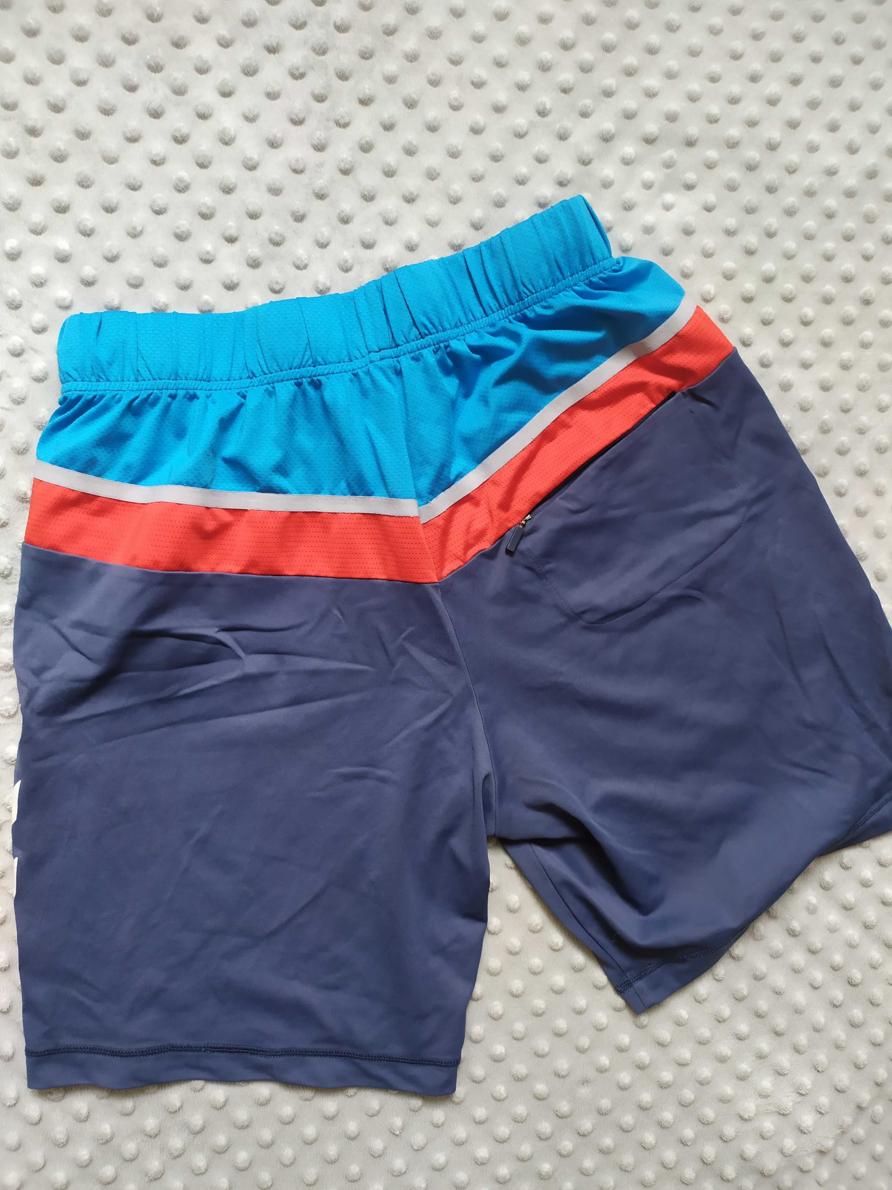 Męskie spodnie sportowe krótkie szorty Hummel M