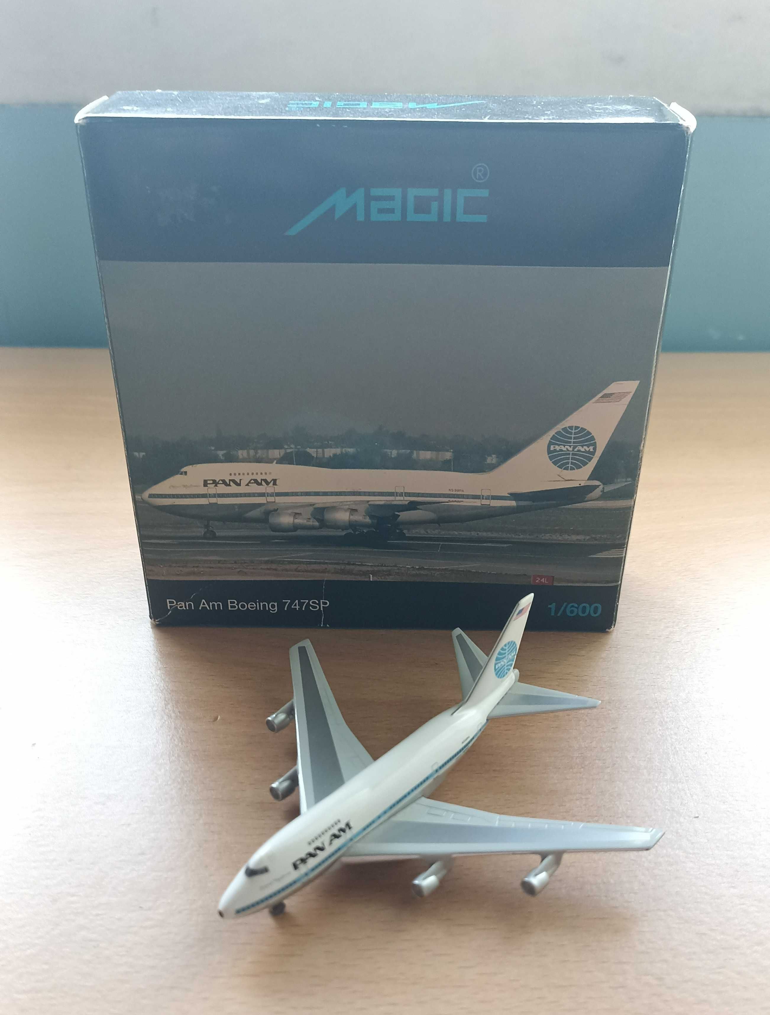 Avião em miniatura Pan Am Boeing 747SP Magic 1:600