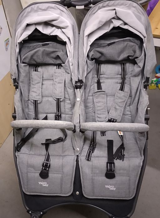 Wózek bliźniaczy dla bliźniaków Valco Snap Duo Sport  70 cm, 12,7 kg