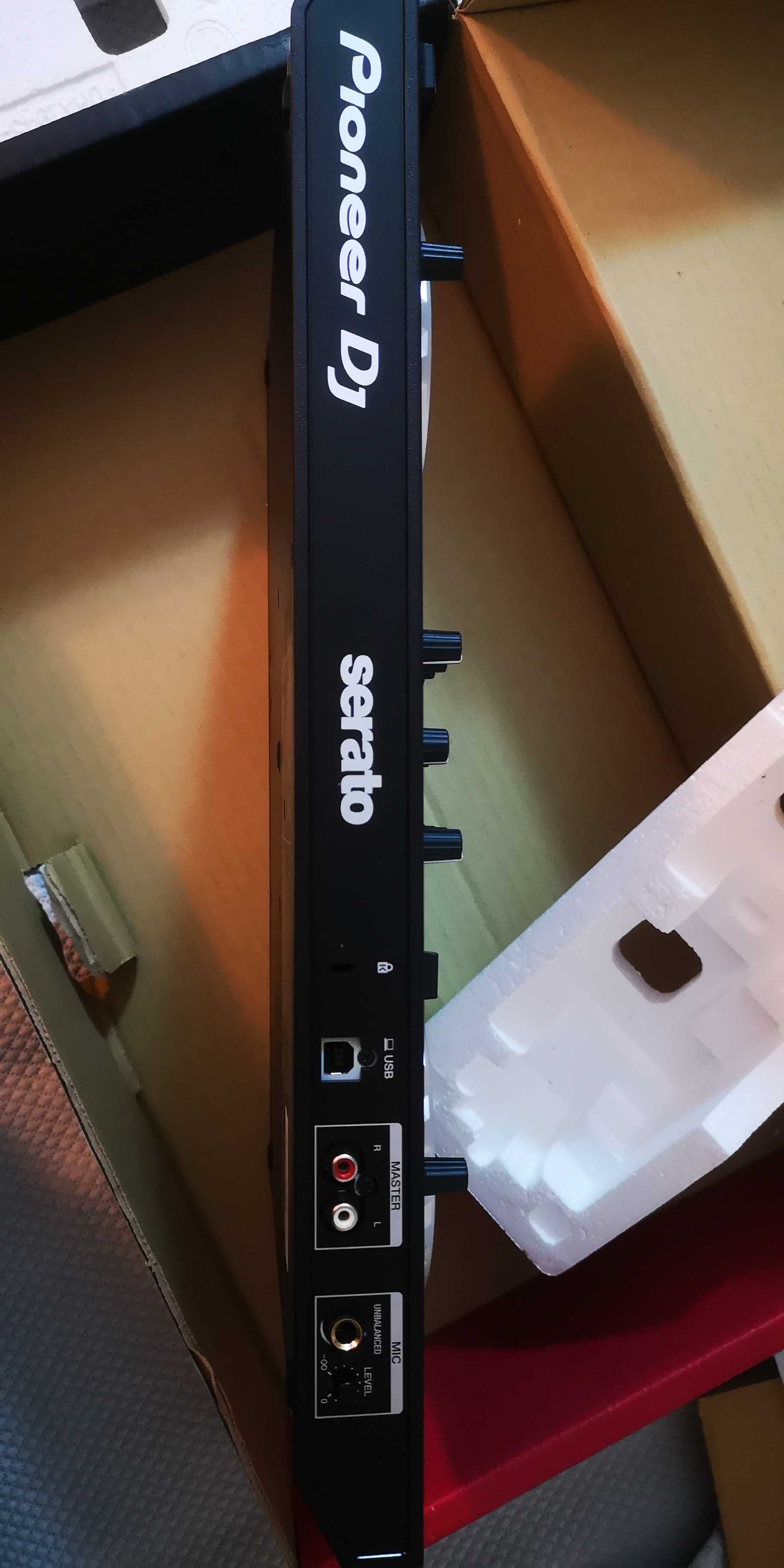 Controlador Pioneer