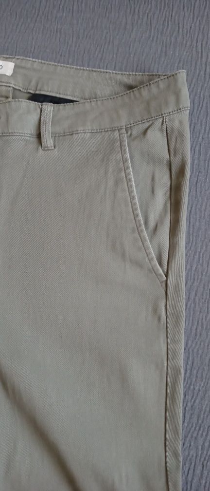 Spodnie męskie materiałowe marki ZALANDO, lekką lycrą, Stan bdb (4)