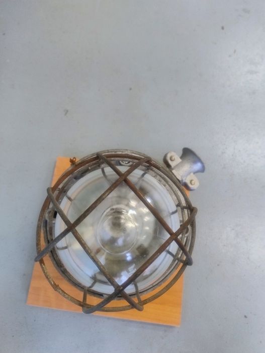 Lampa przemysłowa PRL