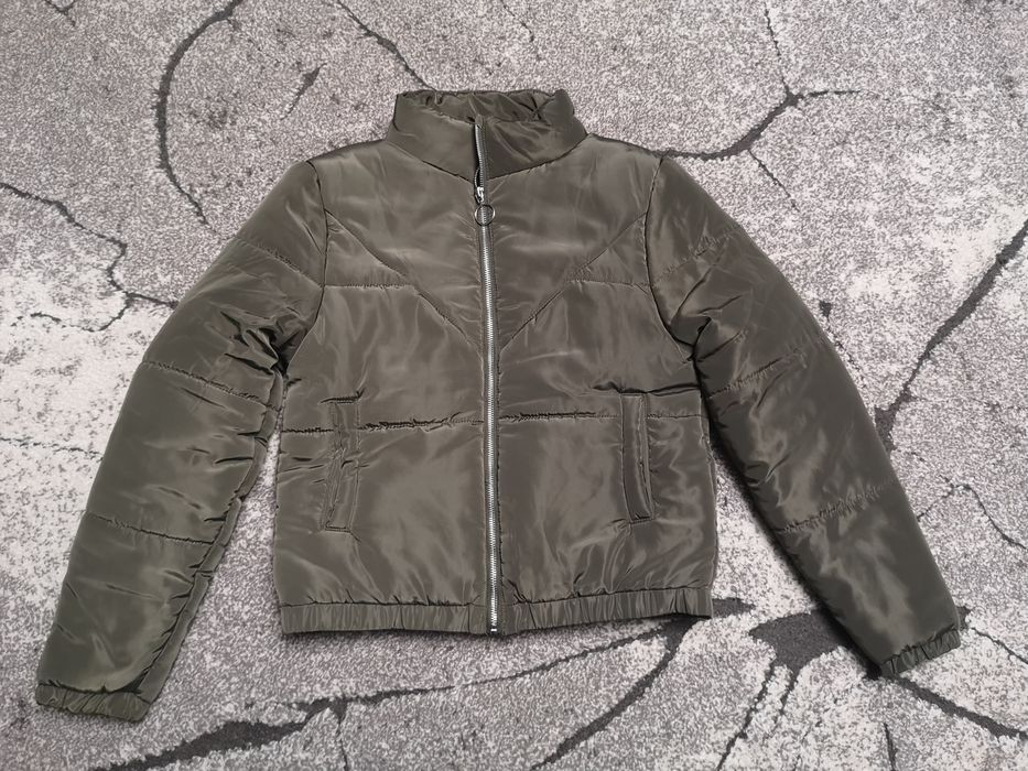 Krótka kurtka rozmiar 158 dla dziewczynkii