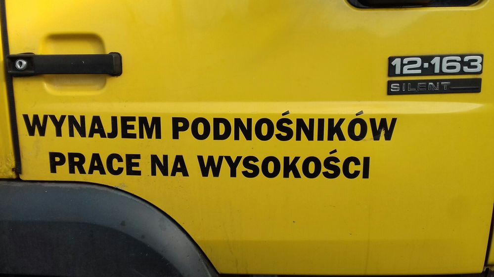 Usługi podnośnikiem koszowym,zwyżka. Wysokość robocza 18-28 metrów. Ta