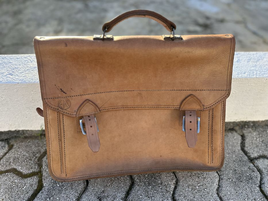 Mala estilo vintage em pele