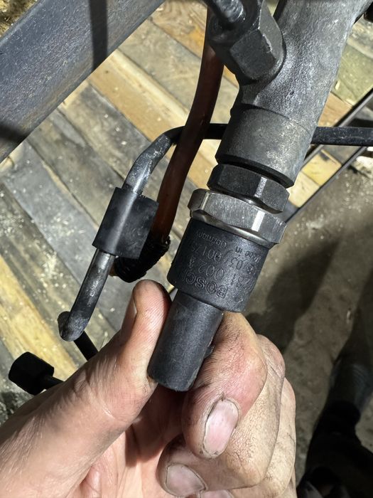 Паливна рейка a6120700095 mercedes ml w163 2.7, датчик 0 281 002 241