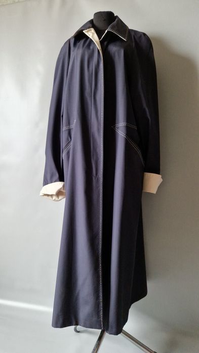 Жіночий осінній та зимовий одяг