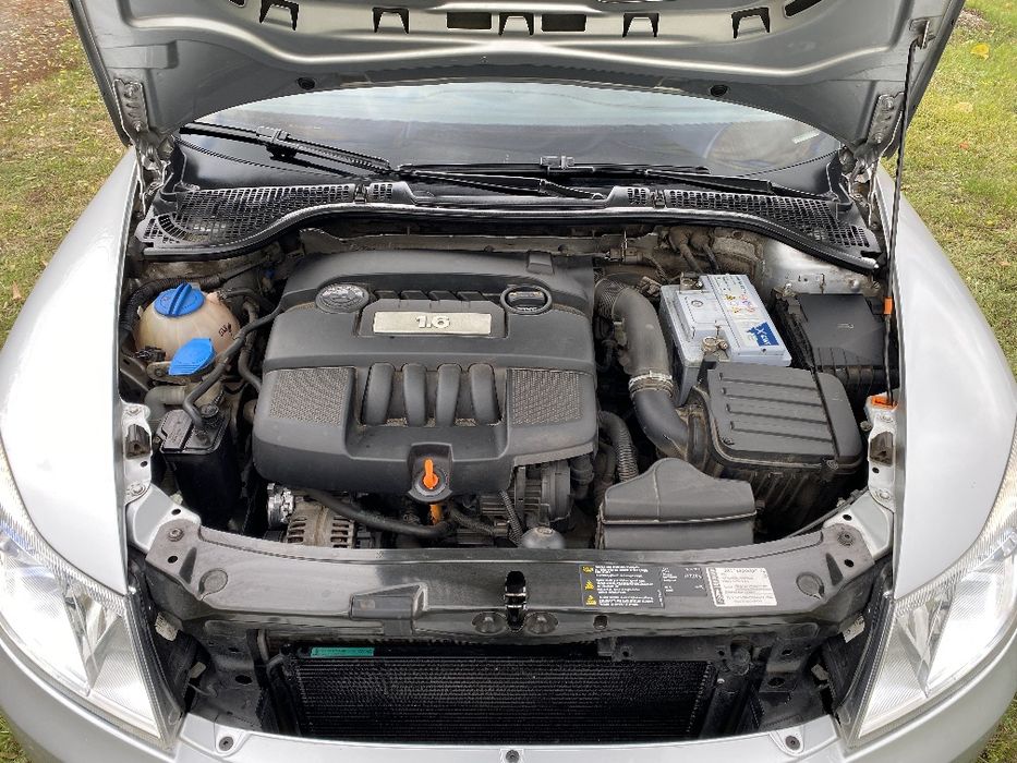 Офіційна Skoda Octavia 1.6 2010 рік