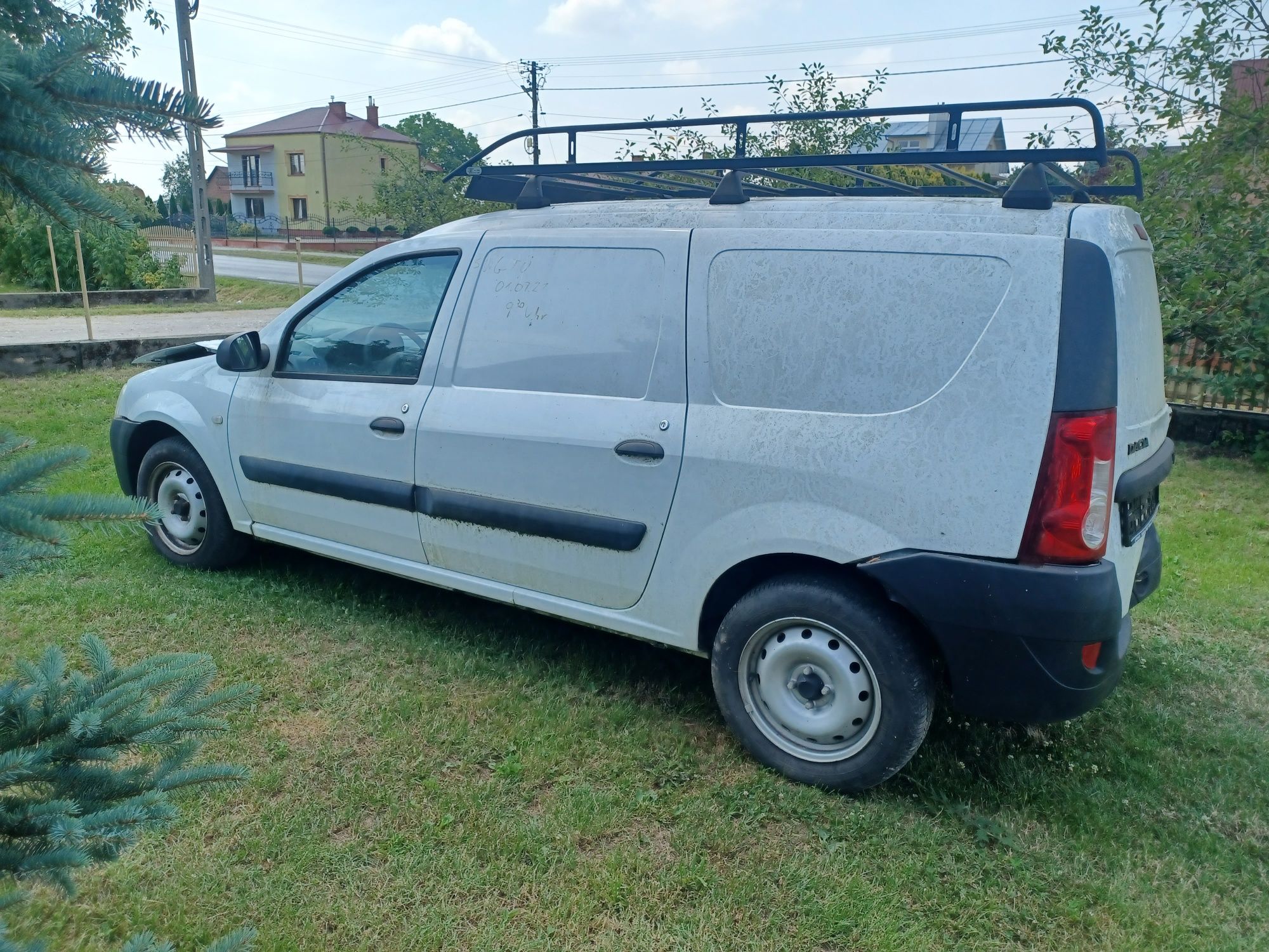 Dacia Logan 1.4 Benzyna maly przebieg