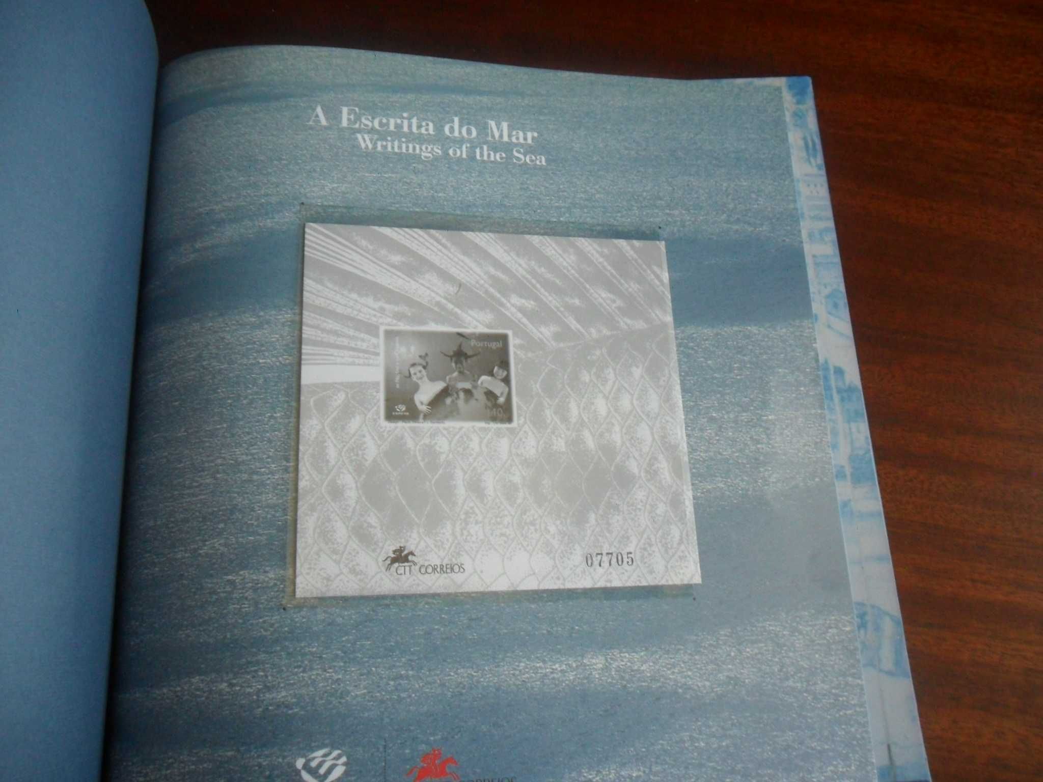 "A Escrita do Mar" de Fernando Dacosta e Jorge Barros - Livros CTT