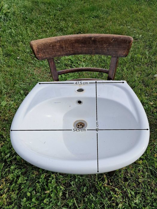 умивальник з ногою