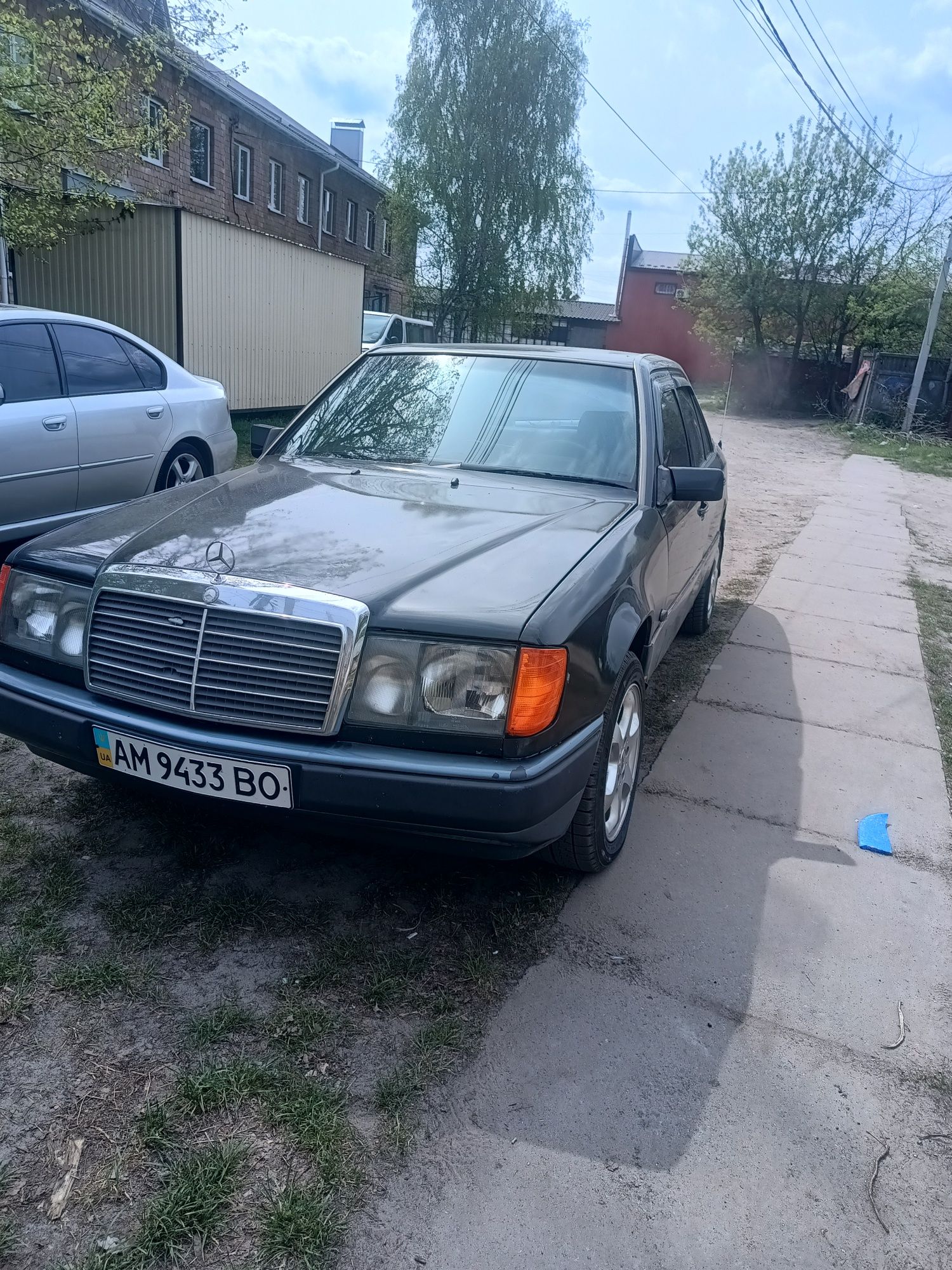 Mercedes w 124 2,5d 1993 обмін