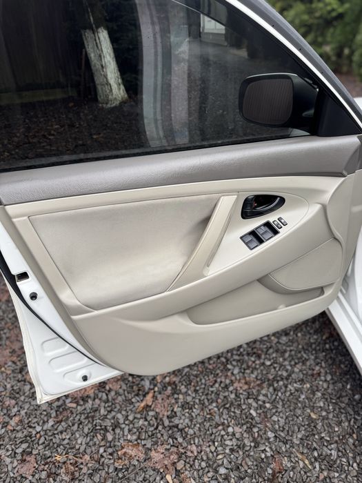 Тойота Кемрі ( 2.4 бенз,автомат) ідеальний стан! 134 тис пробіг!