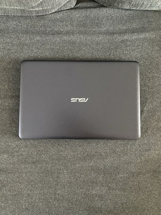 Laptop Asus f543ba-dm792t
