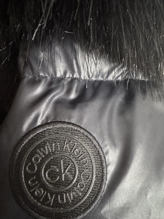 Zimowa kurtka Calvin Klein .