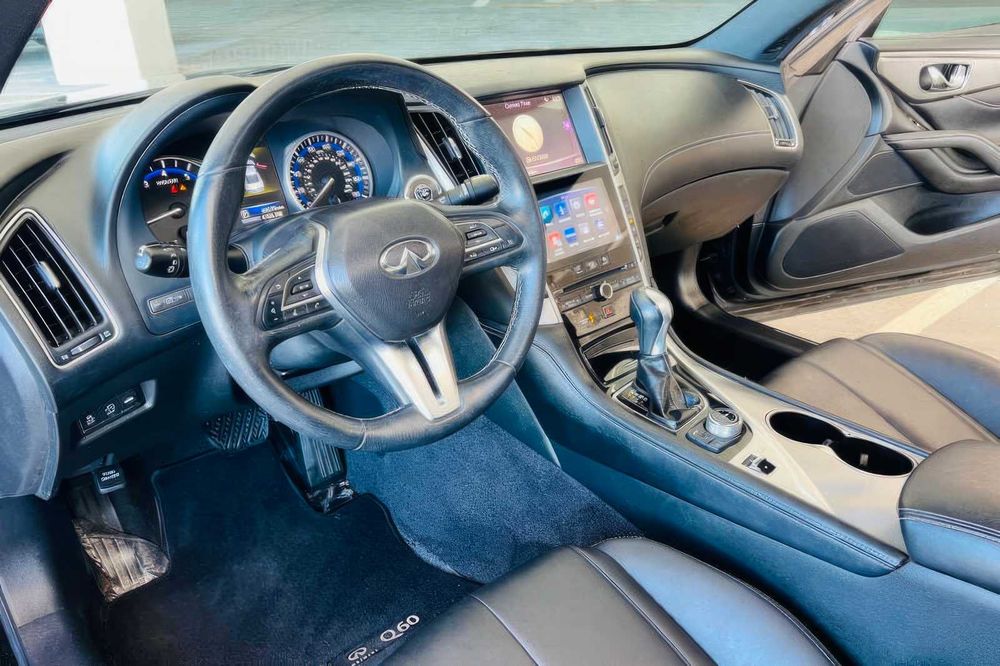 Infiniti Q60      2017