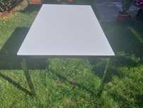 IKEA TORSBY stół chrom połysk biały 135 x 85 cm. Blat grube szkło hart
