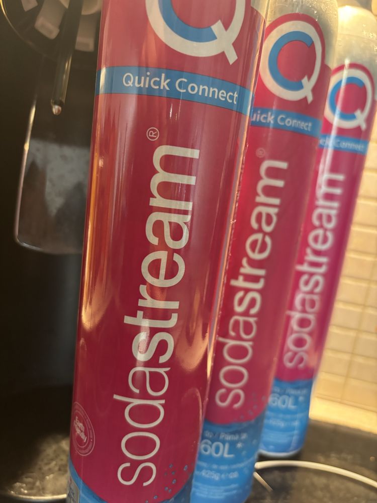 Soda stream wymiana CO2 quick connect rozowa niebieska britta philips