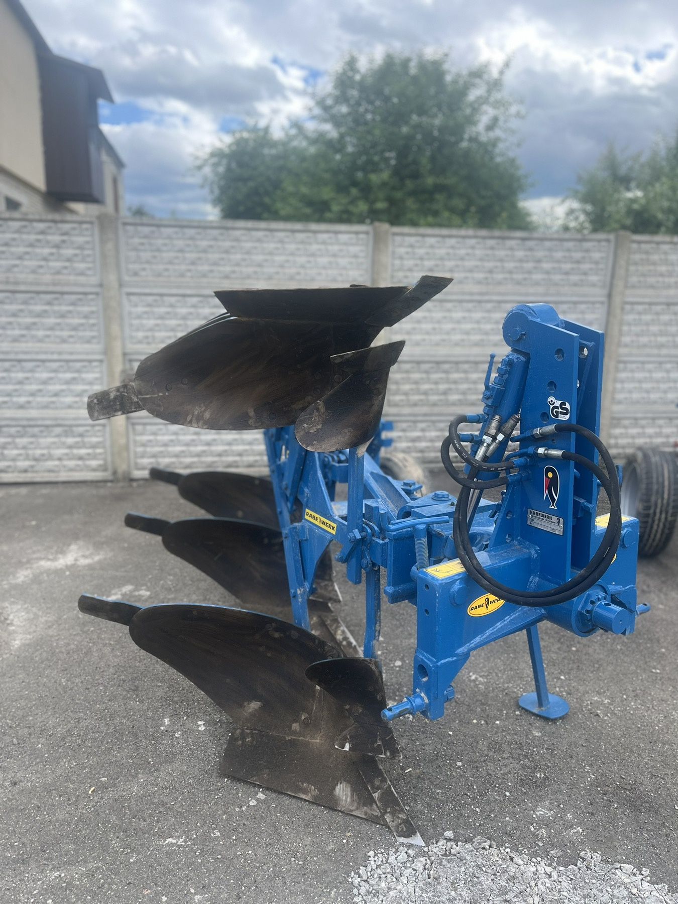 Продам плуг Rabe Werk 3+