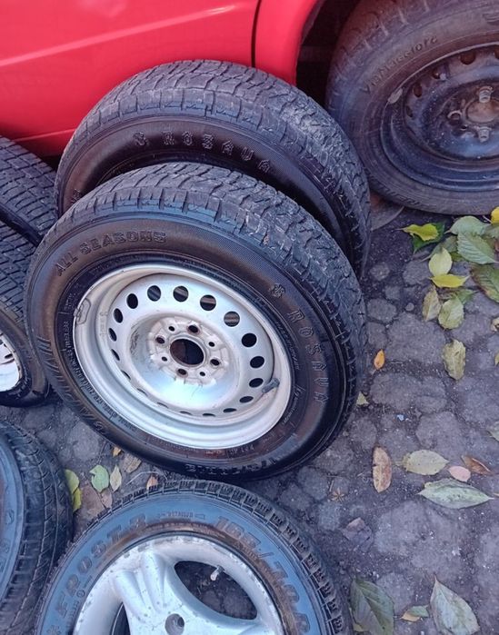 Продам резину в гарному стані