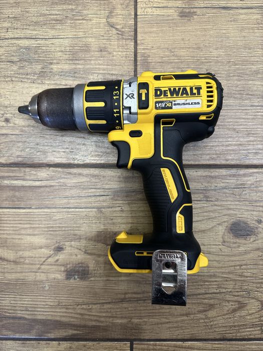 Wiertarko-wkrętarka udarowa Dewalt DCD795 - 2023r.