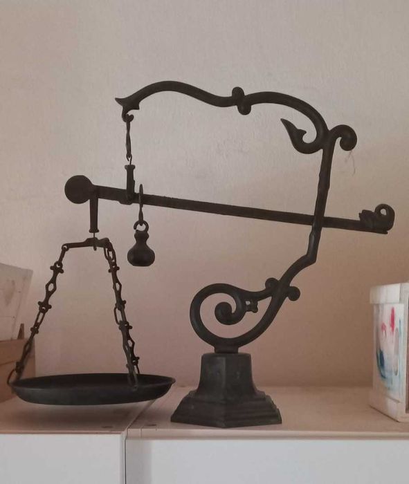 Balança de latão antiga